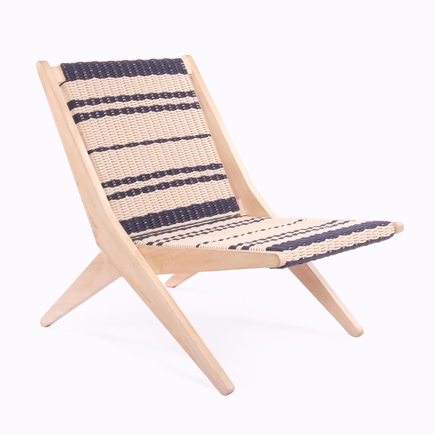 Lipat Folded Lounge Chair